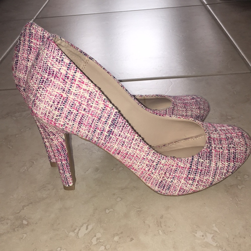 Pink heels - Picture 3 of 4